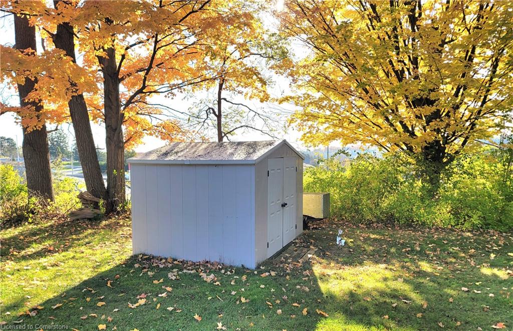 111 Riverbank Drive N Property Photo 44