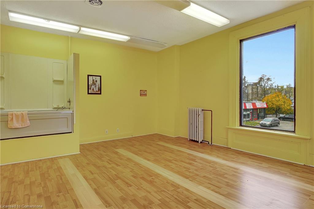 204 King Street E Property Photo 30