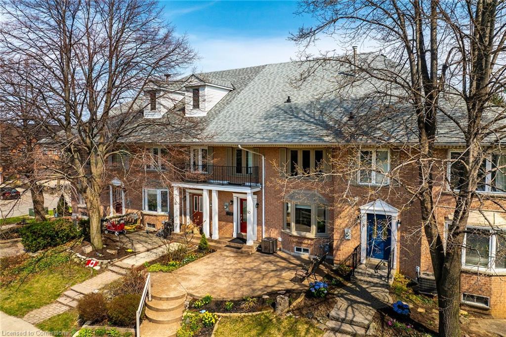 10 Edgewater Drive Property Photo