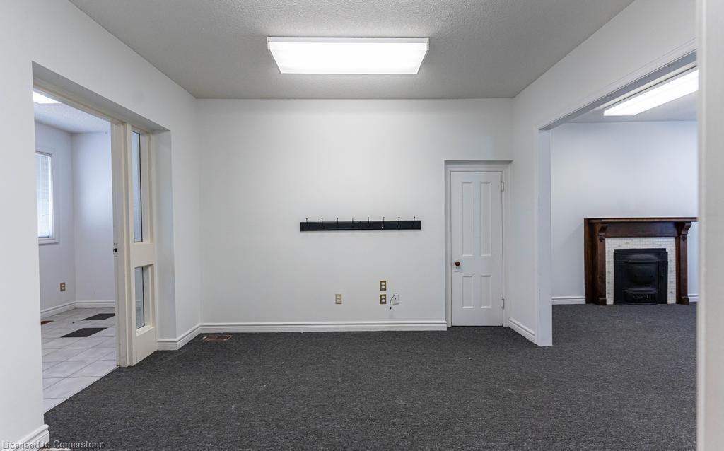 923 Brant Street Property Photo 8