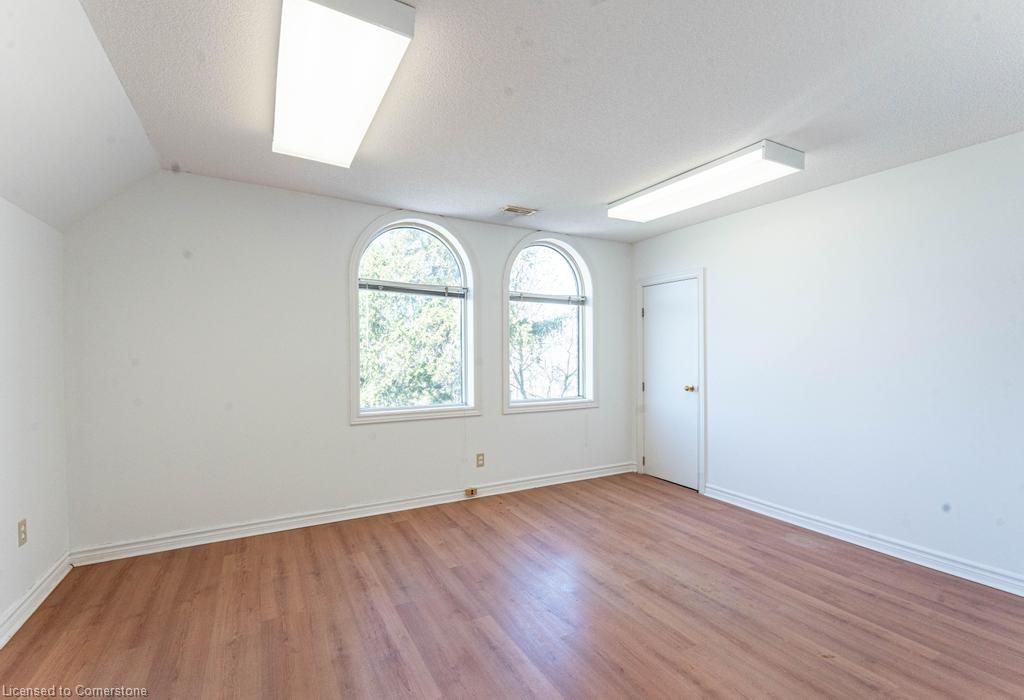 923 Brant Street Property Photo 22