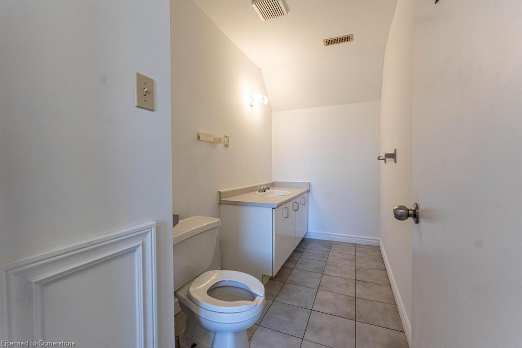 923 Brant Street Property Photo 23