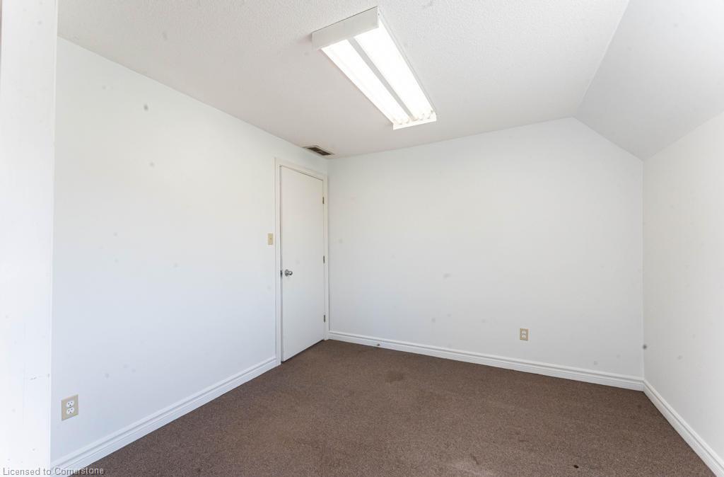 923 Brant Street Property Photo 24