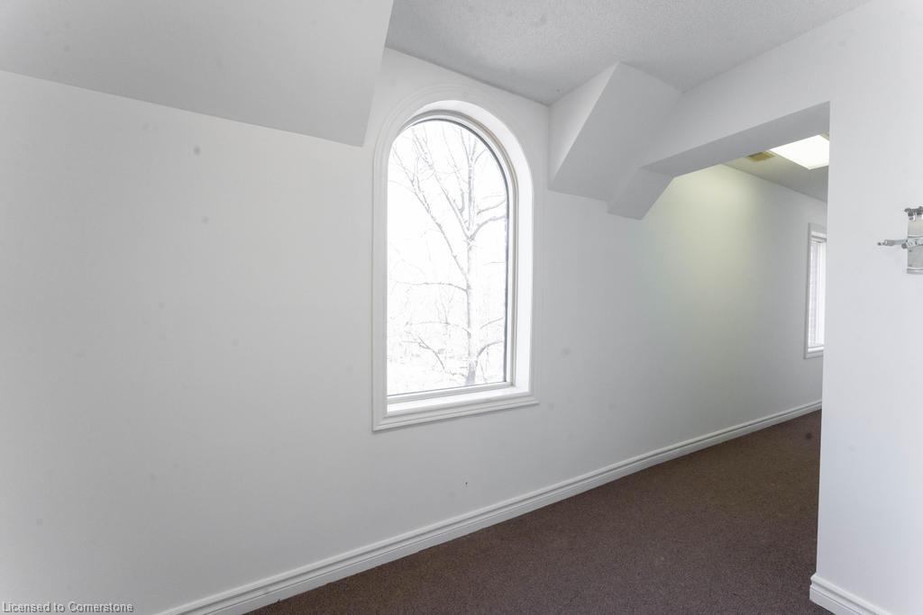 923 Brant Street Property Photo 25