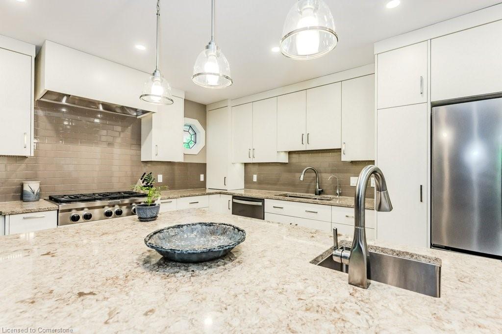 219 Corrie Crescent Property Photo 10
