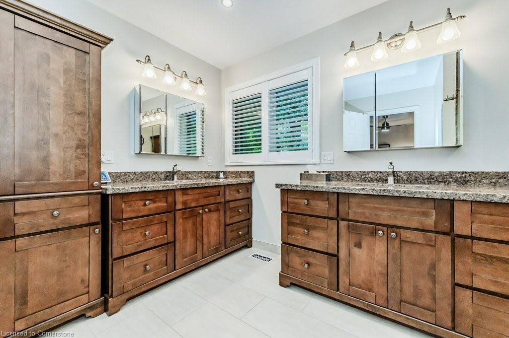 219 Corrie Crescent Property Photo 22
