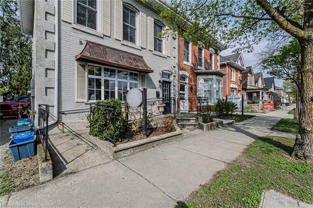 180 Brant Avenue Property Photo