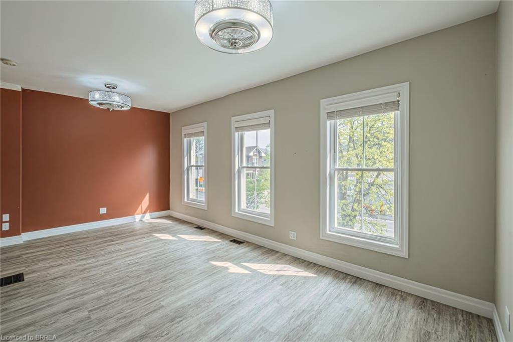 180 Brant Avenue Property Photo 12