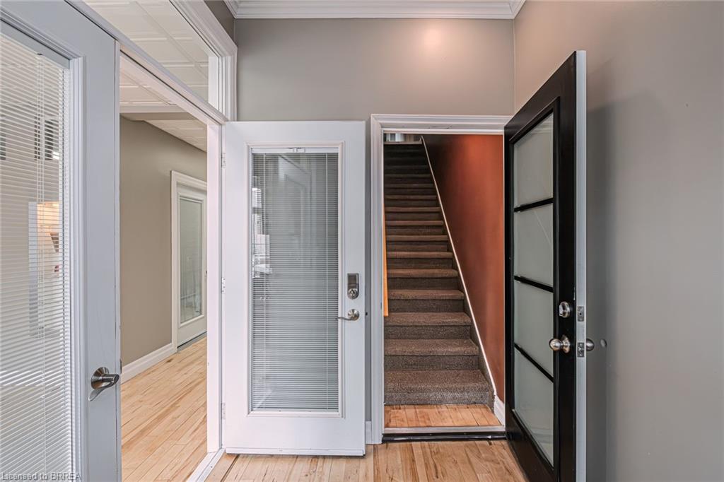 180 Brant Avenue Property Photo 23