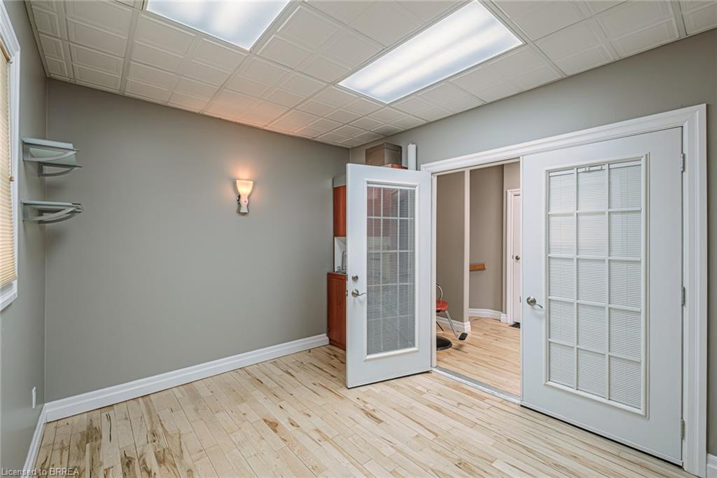 180 Brant Avenue Property Photo 27
