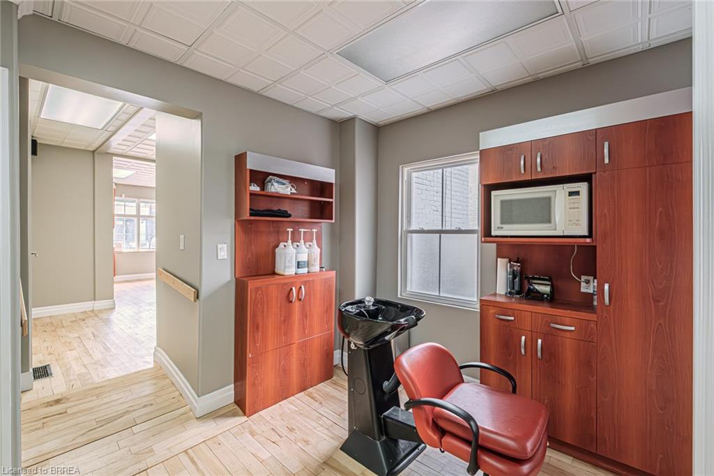 180 Brant Avenue Property Photo 29