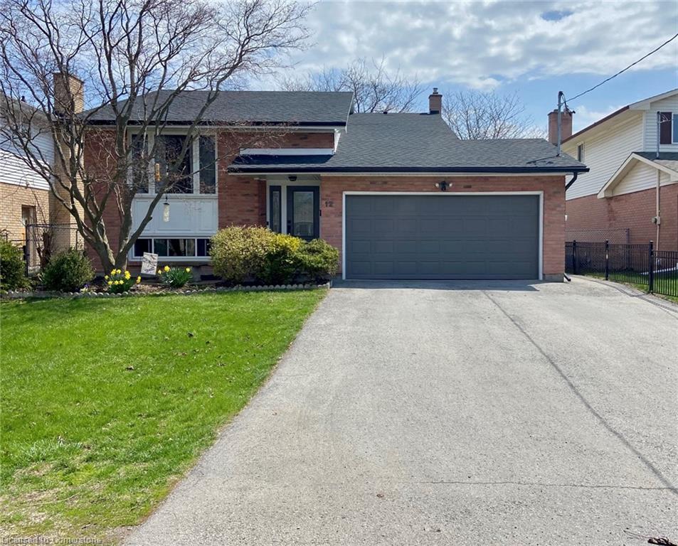 12 Silverdale Drive Property Photo