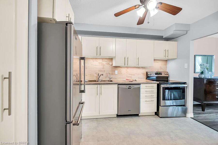 300-640 West Street Property Photo 31