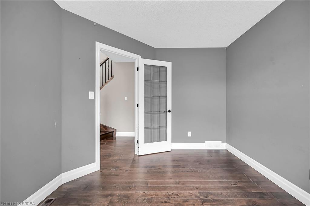 505 Lakeview Drive Property Photo 6
