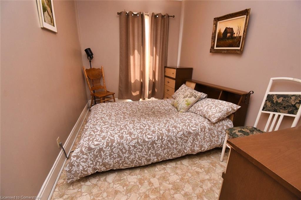241 Robert Street Property Photo 16