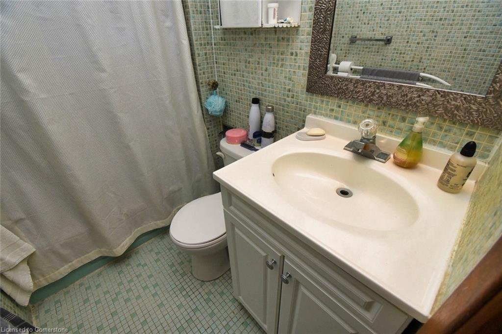 241 Robert Street Property Photo 18