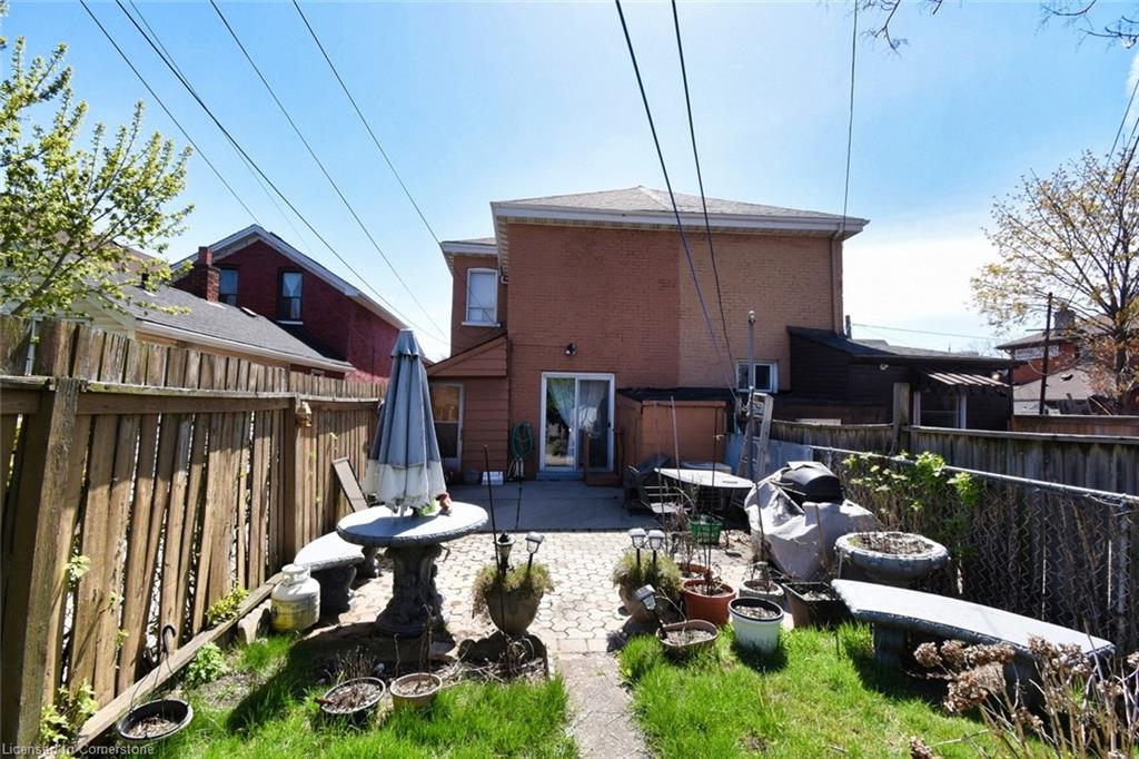 241 Robert Street Property Photo 19