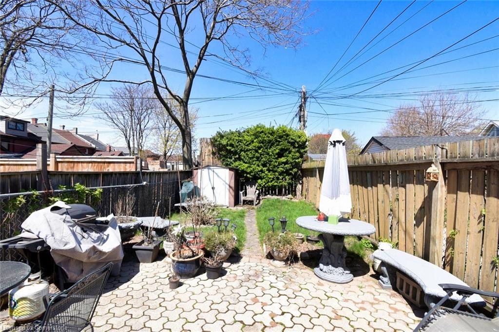 241 Robert Street Property Photo 21