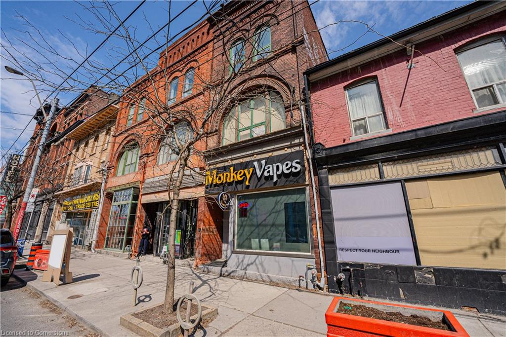 1194 Queen Street W Property Photo 4