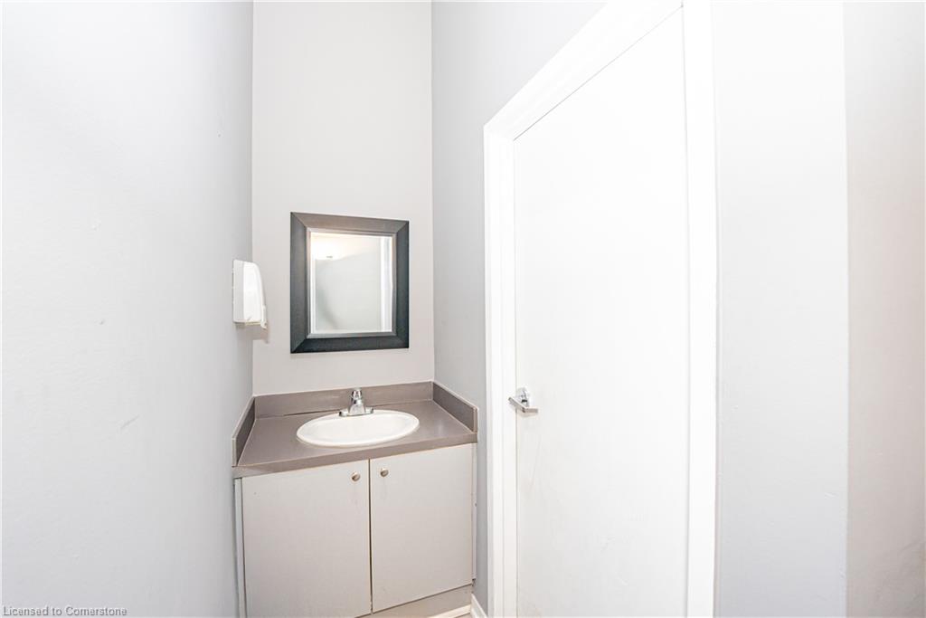 1194 Queen Street W Property Photo 20
