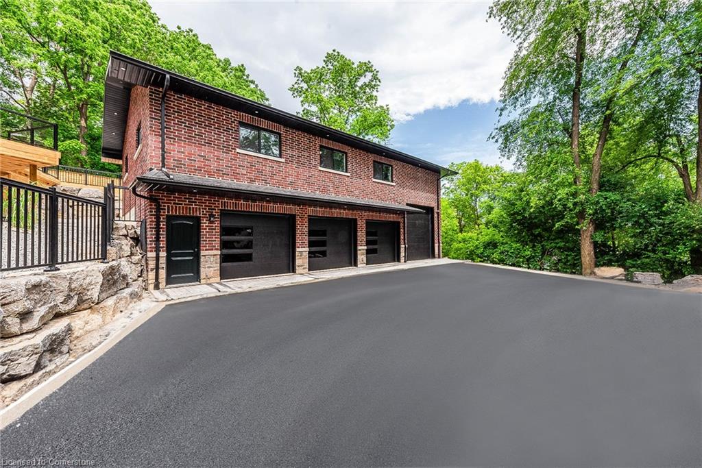 8949 Mississauga Road Property Photo 3