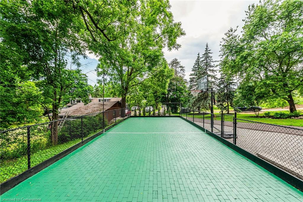 8949 Mississauga Road Property Photo 10