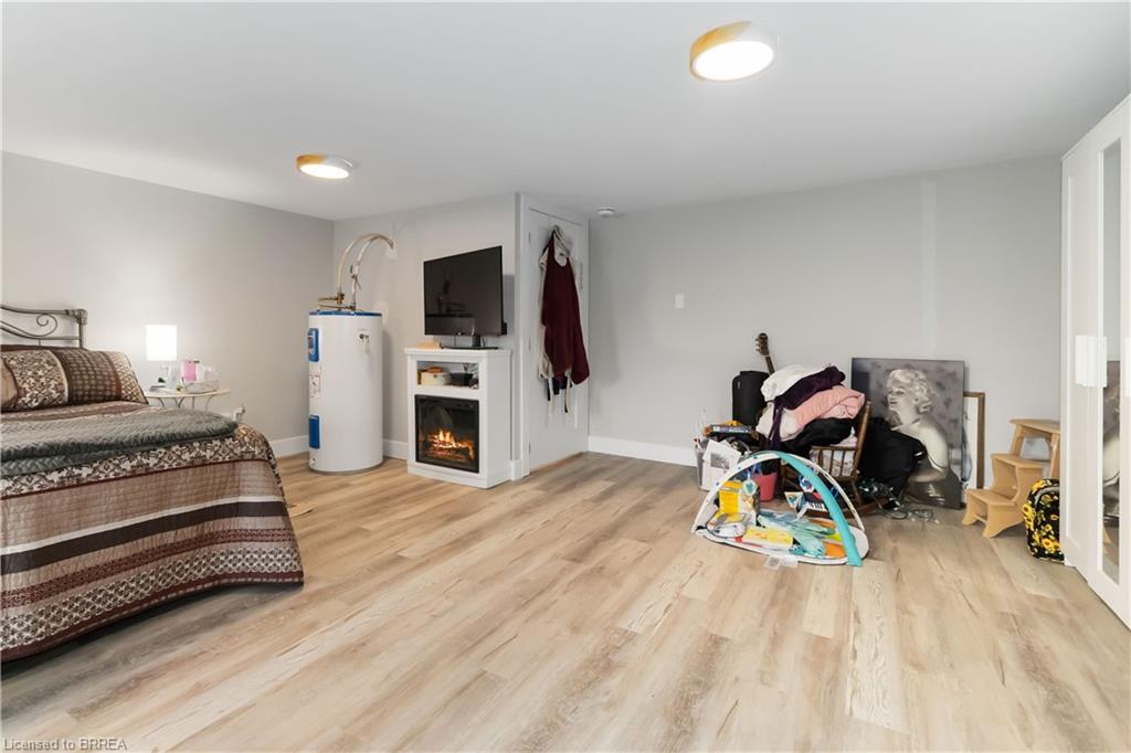 112 King Street Property Photo 16