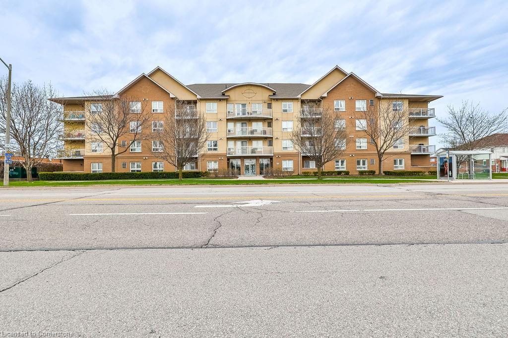 402-4450 Fairview Street Property Photo 1