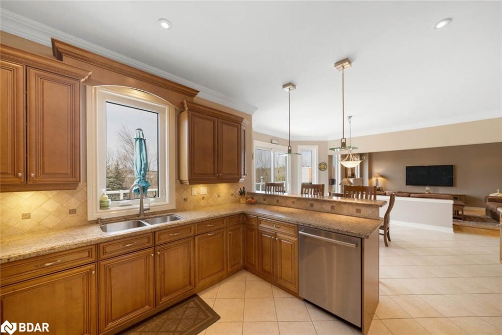 14 Regalia Way Property Photo 17
