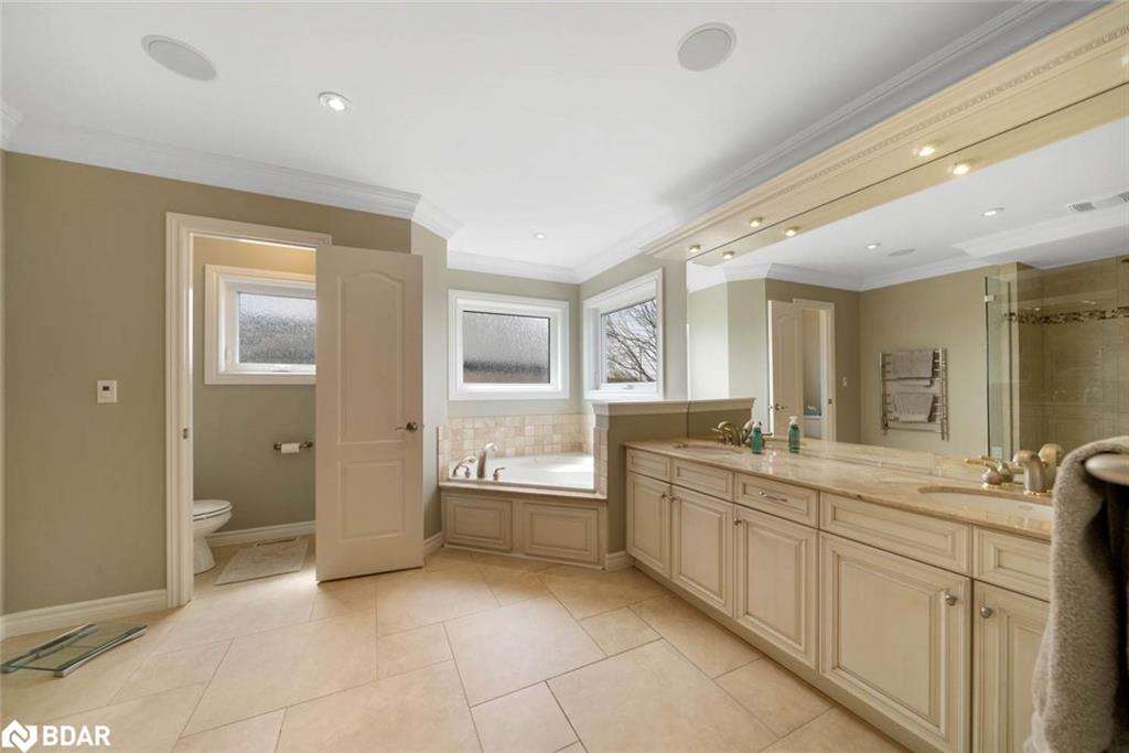 14 Regalia Way Property Photo 40