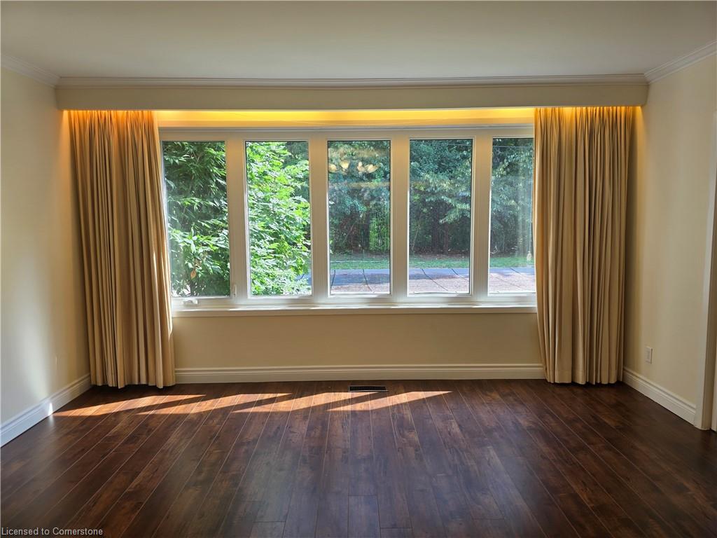 145 Wolfdale Avenue Property Photo 4