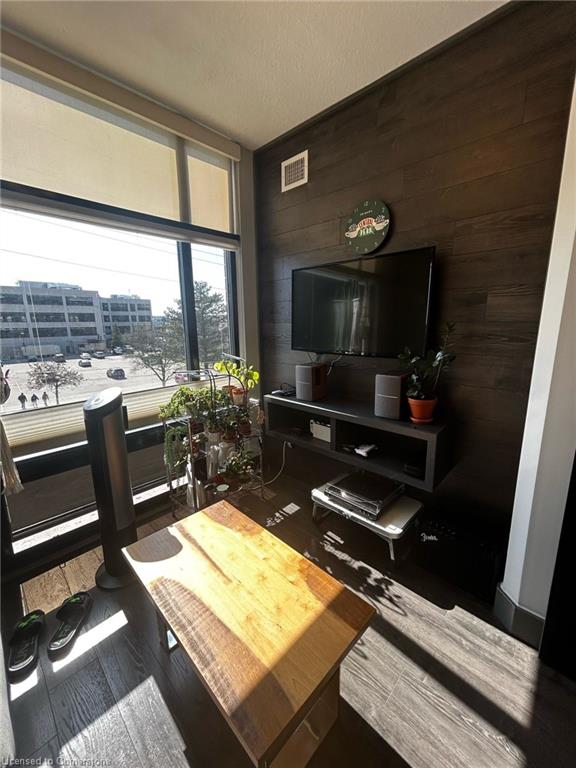 330-330 Phillip Street Property Photo 9