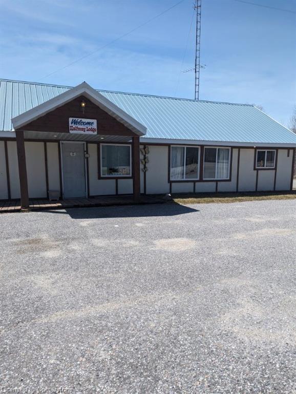 5032 Trans-canada Highway Property Photo 4