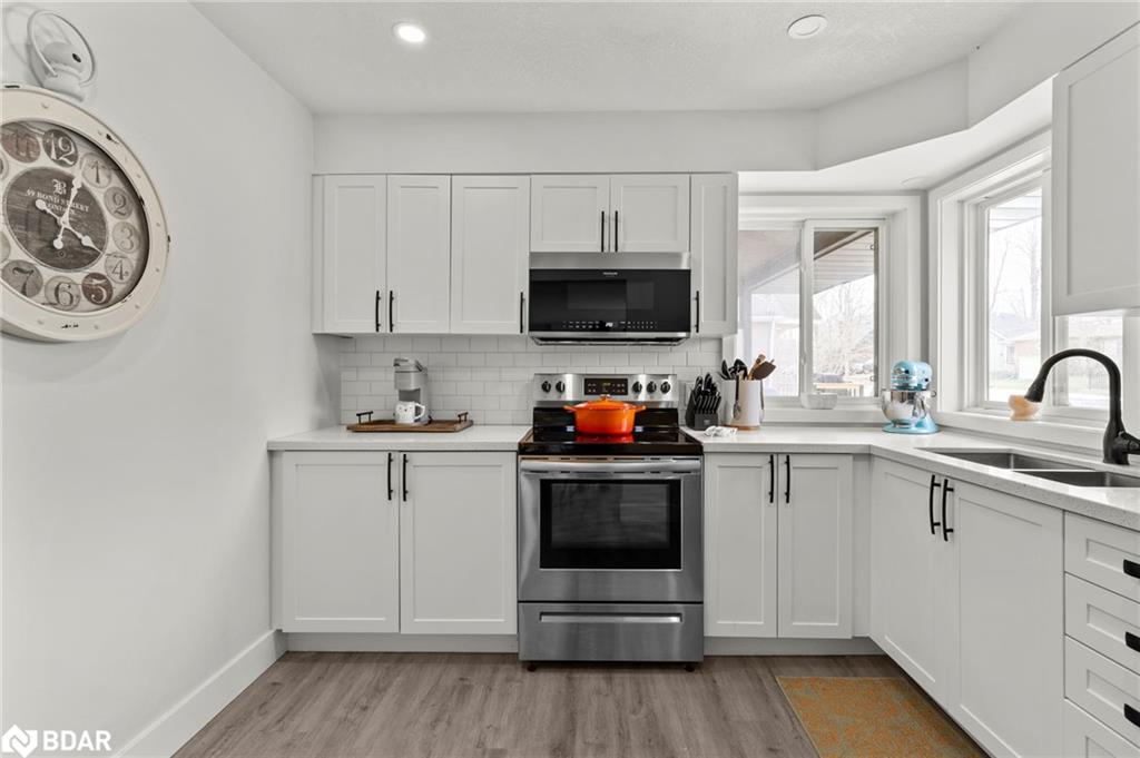 99 Wellington Street E Property Photo 8