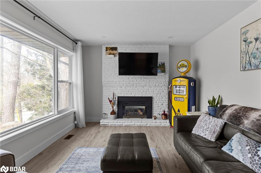 99 Wellington Street E Property Photo 12