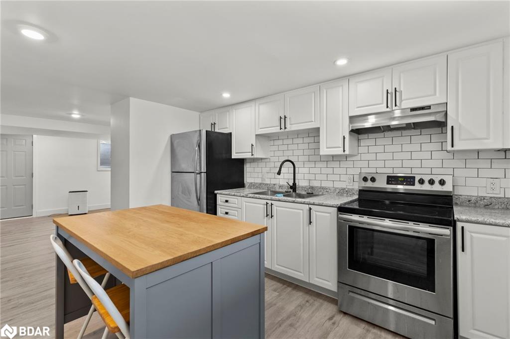 99 Wellington Street E Property Photo 31