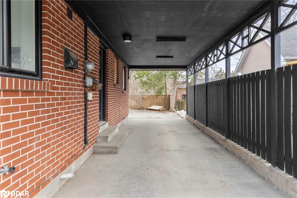 99 Wellington Street E Property Photo 41