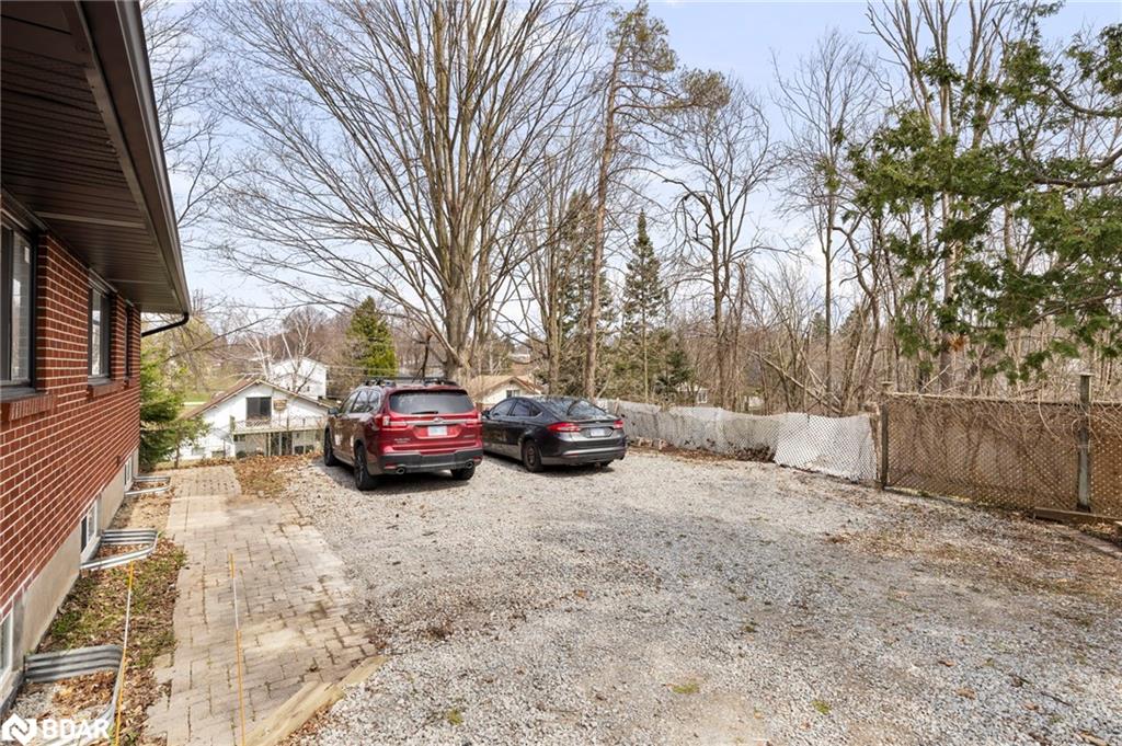 99 Wellington Street E Property Photo 44