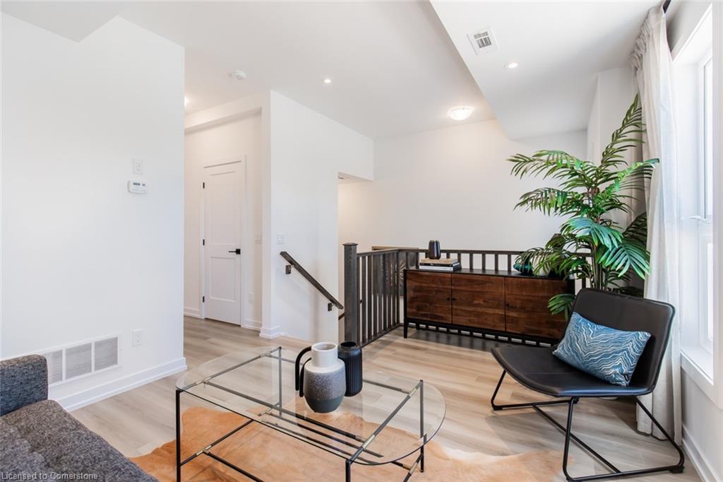 205 Burke Street Property Photo 6