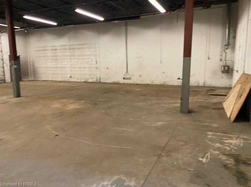 27 Copernicus Boulevard Property Photo 11