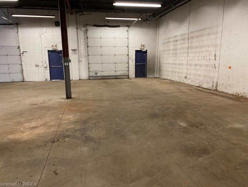 27 Copernicus Boulevard Property Photo 13