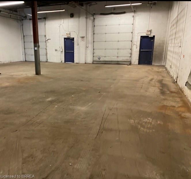 27 Copernicus Boulevard Property Photo 15