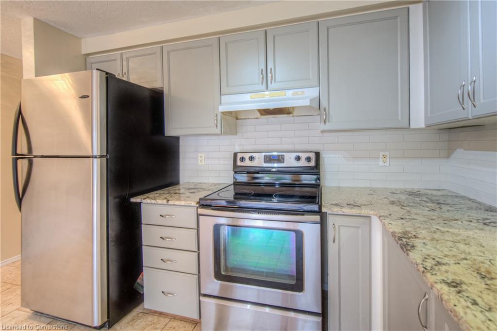 30 Chantilly Street Property Photo 6