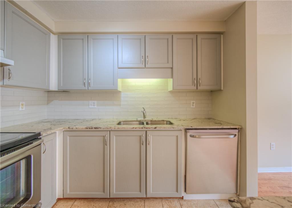 30 Chantilly Street Property Photo 7
