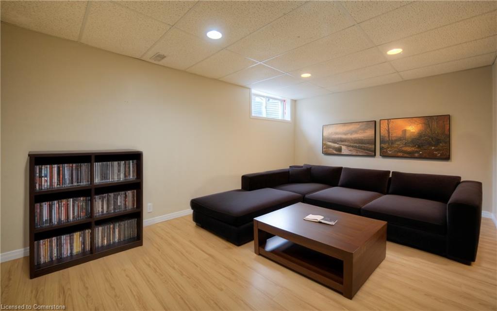 30 Chantilly Street Property Photo 15