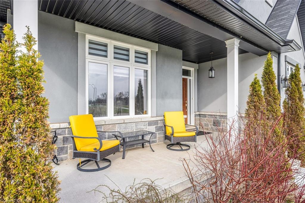 20 Chesswood Trail Property Photo 8