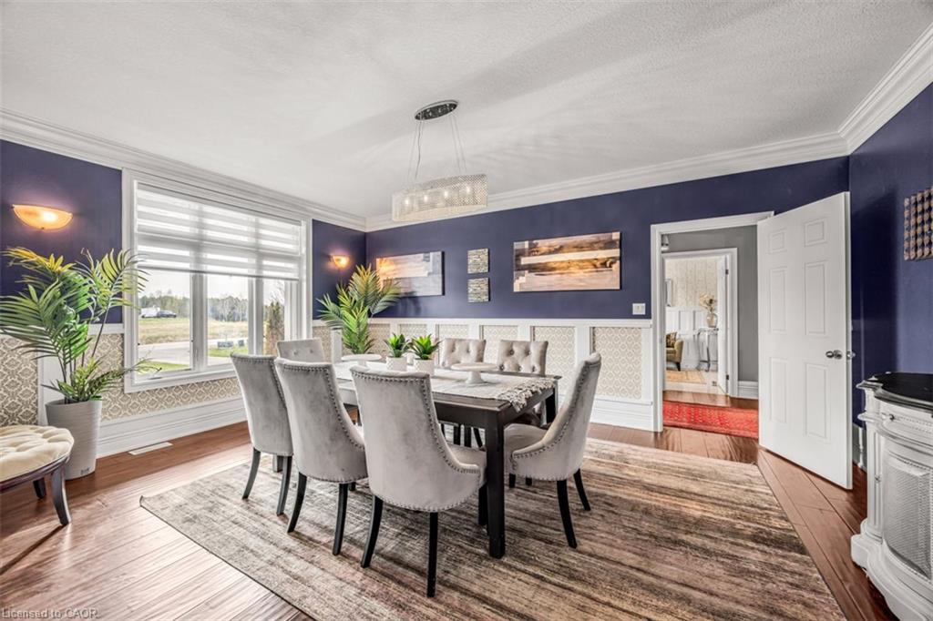 20 Chesswood Trail Property Photo 10