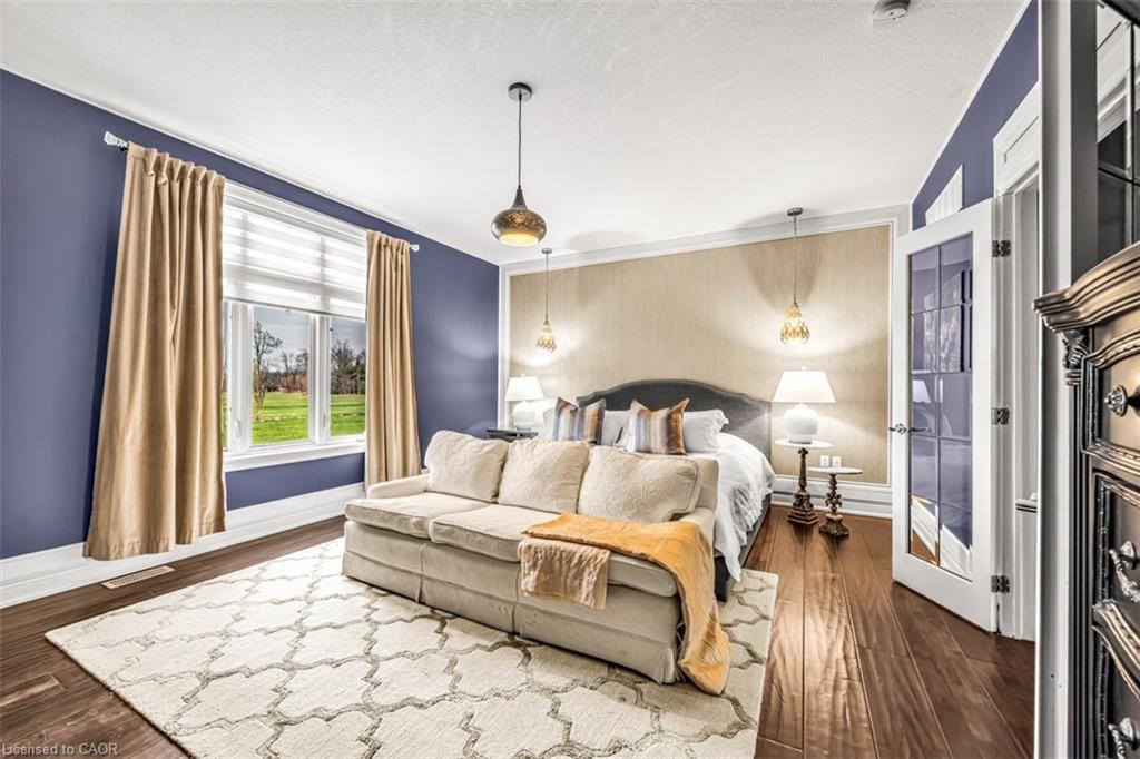 20 Chesswood Trail Property Photo 21