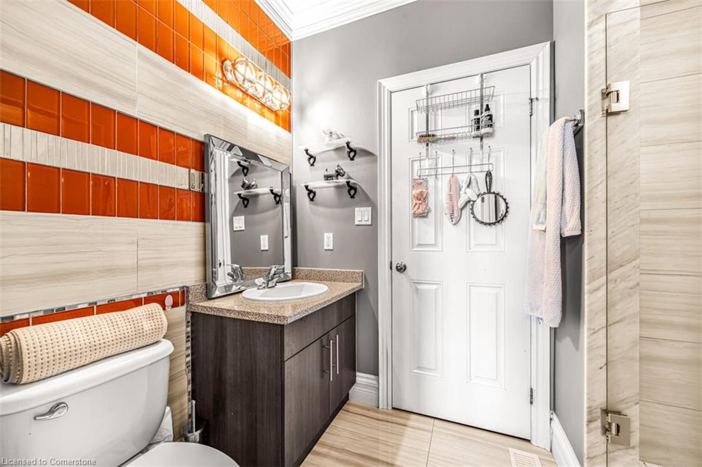 20 Chesswood Trail Property Photo 42