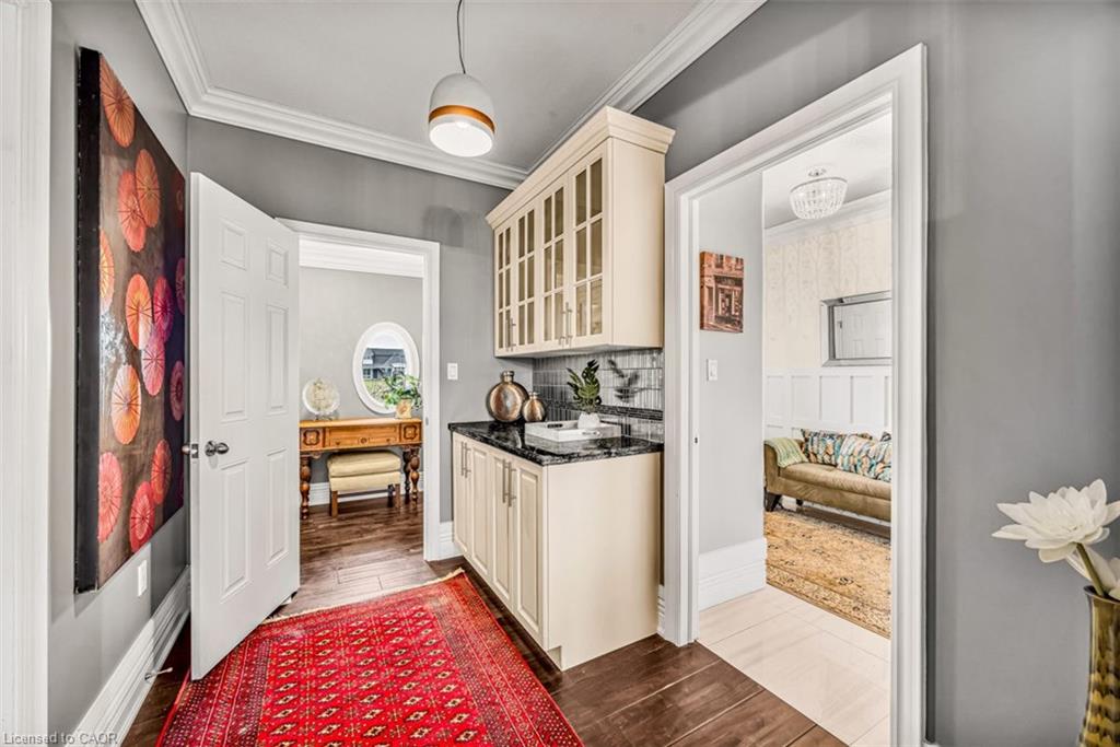 20 Chesswood Trail Property Photo 43